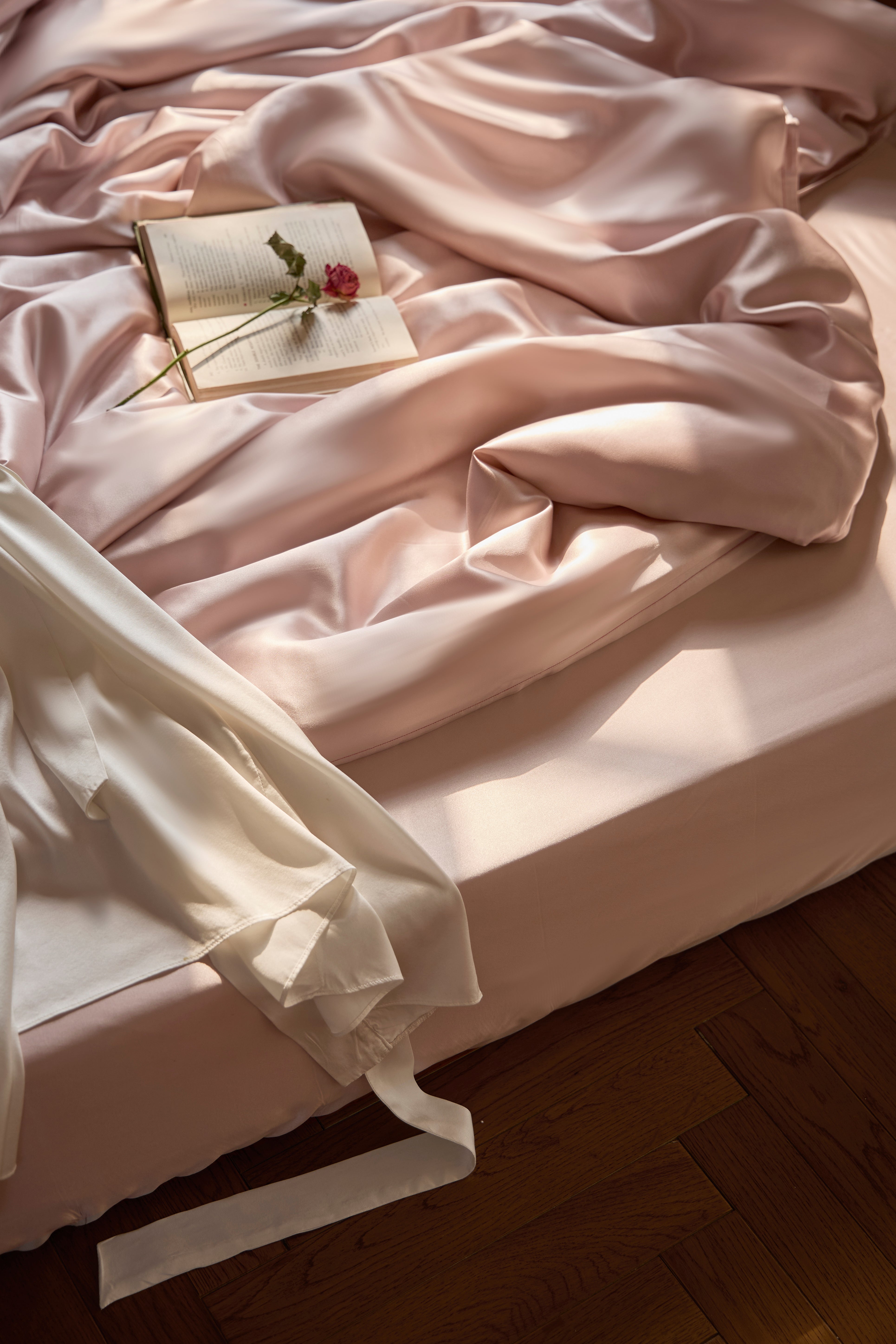 100% 25MM 桑蚕丝床上用品套件(4件套)