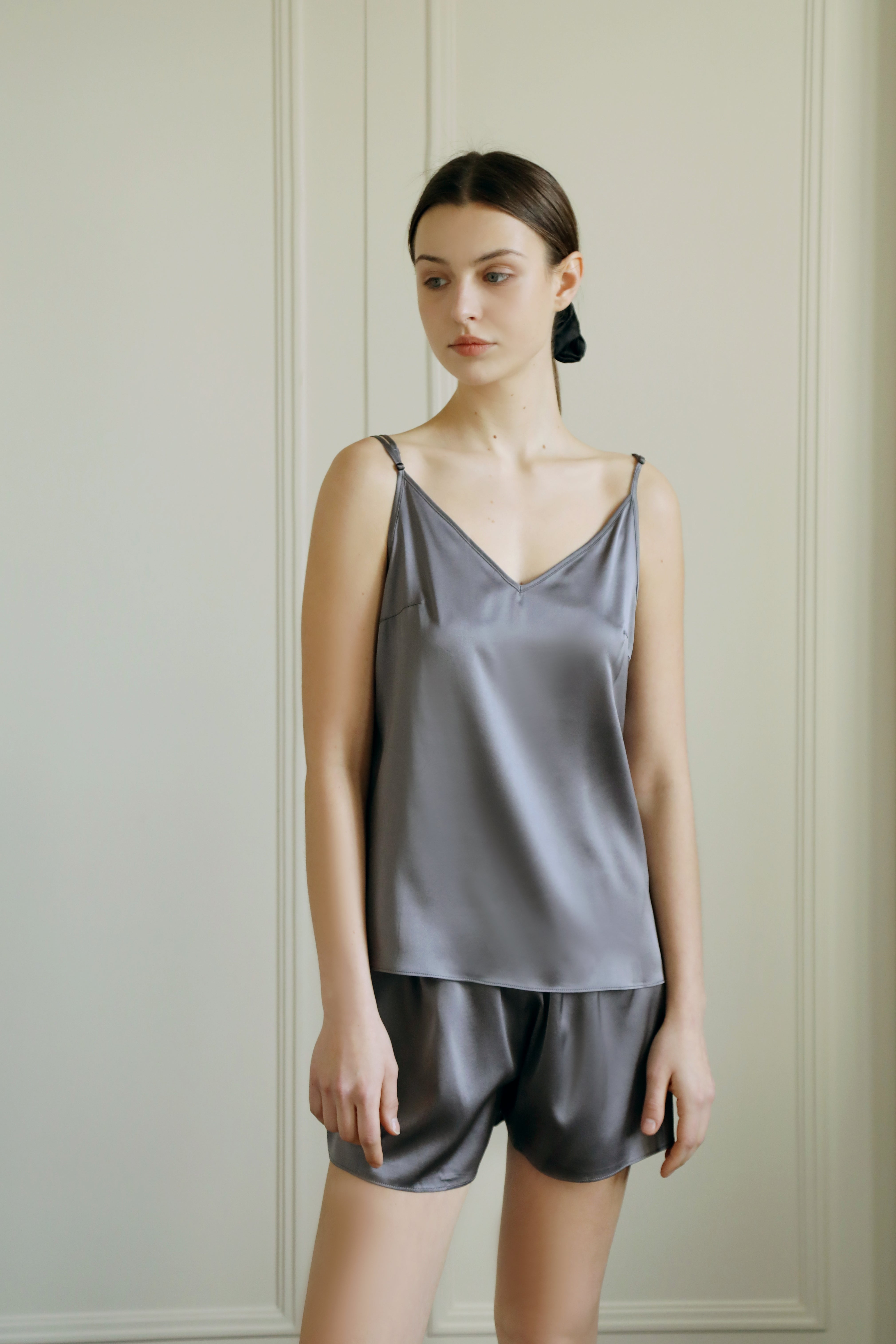 Fading Moon - Silk camisole and matching shorts