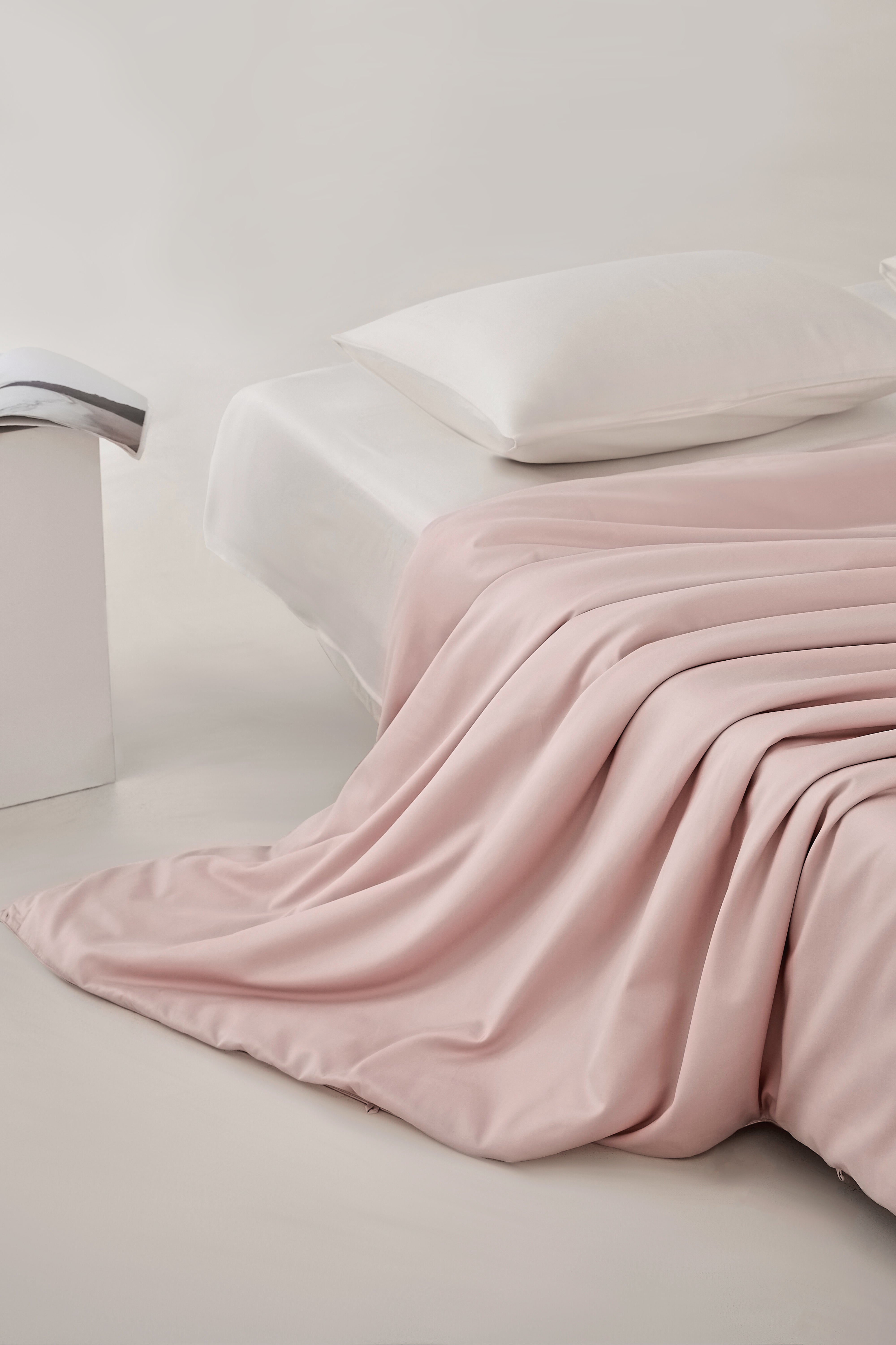 Limited Mulberry Silk Duvet + Cover Bundle (All-season Only)