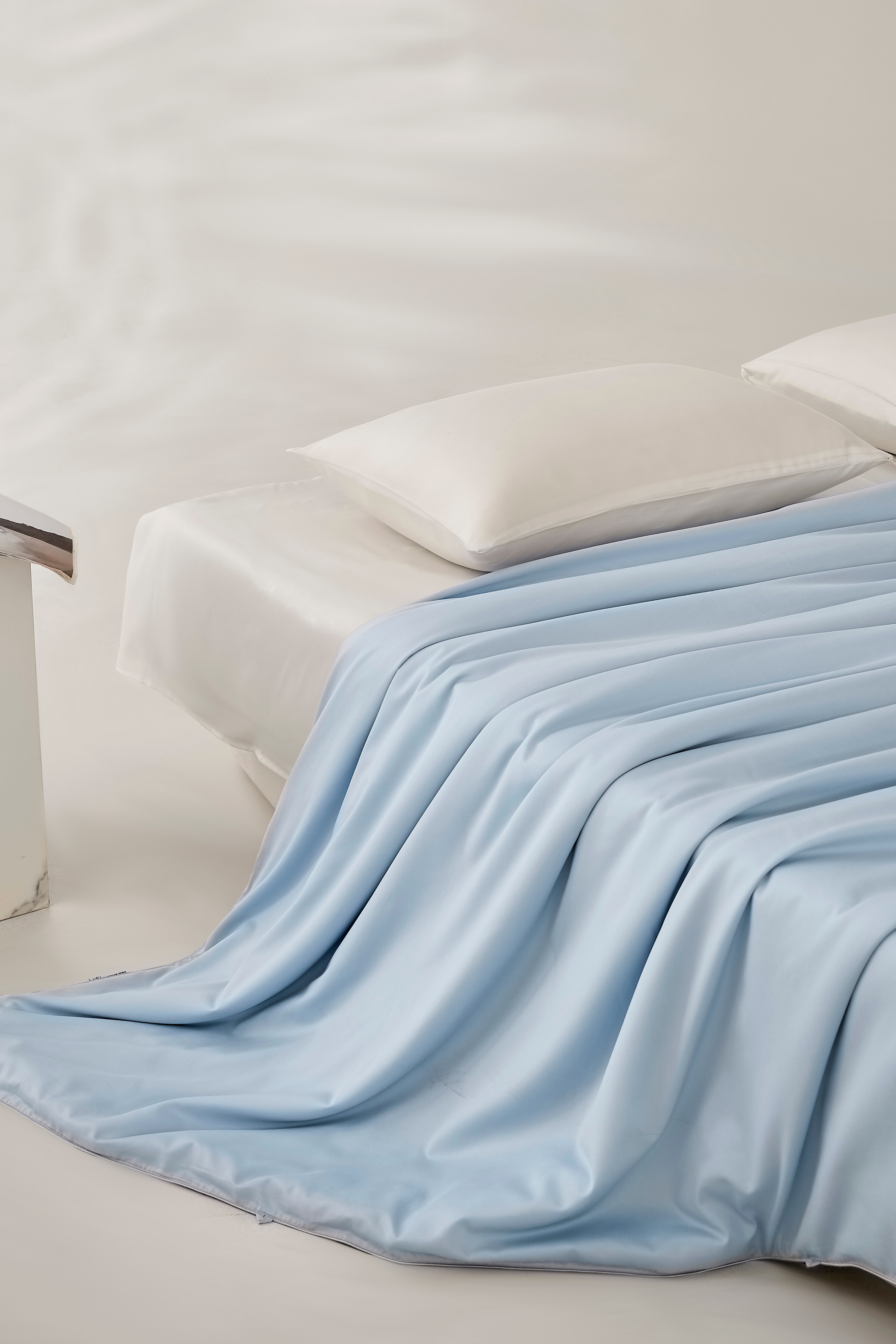 Mulberry Silk filling comforter + Tencel-cotton external shell