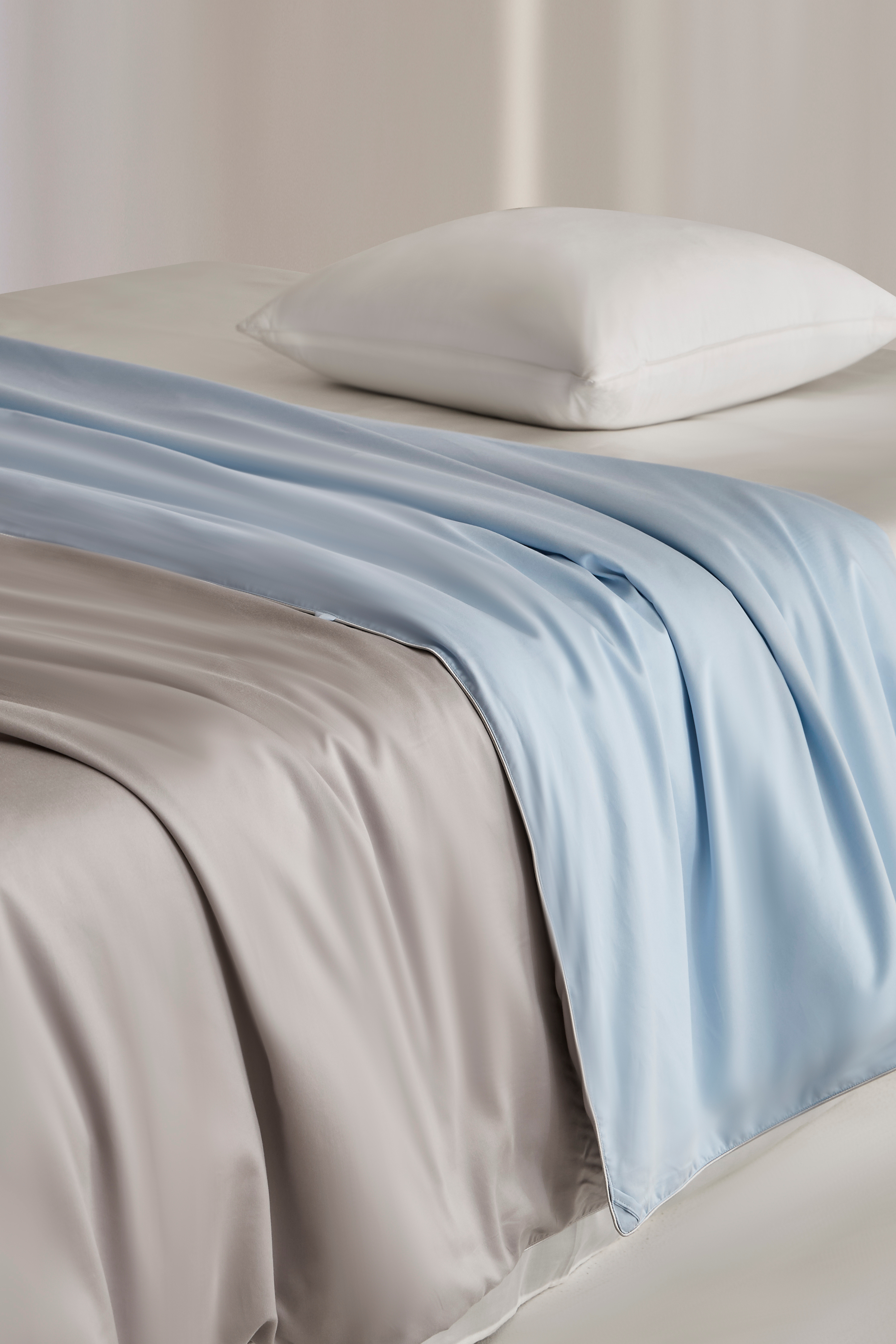 Mulberry Silk filling comforter + Tencel-cotton external shell