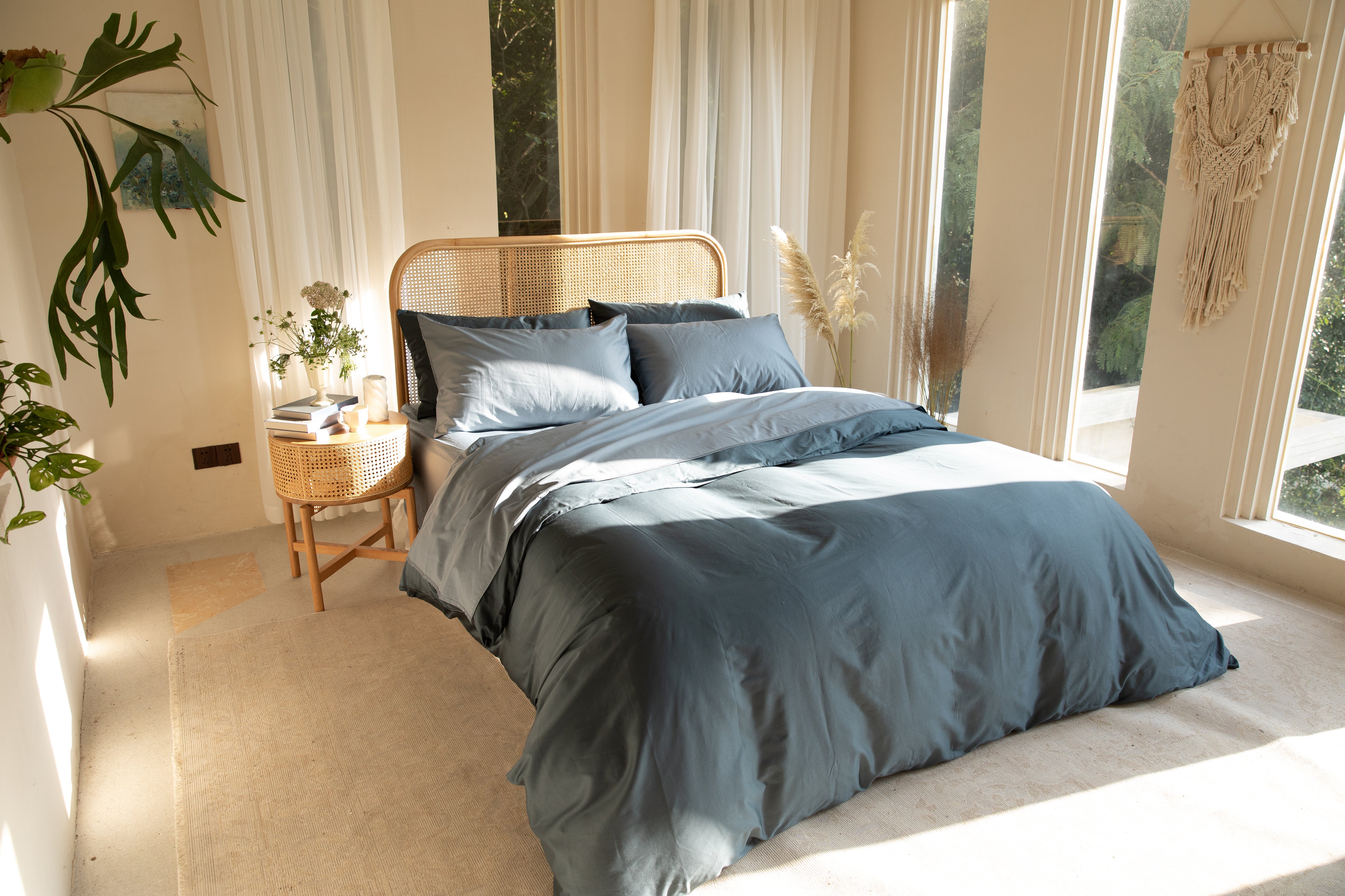 Classic Cotton Bedding Sets - The Smart Blue Duvet Cover + Bali Hai Sheet Set - 5 piece set