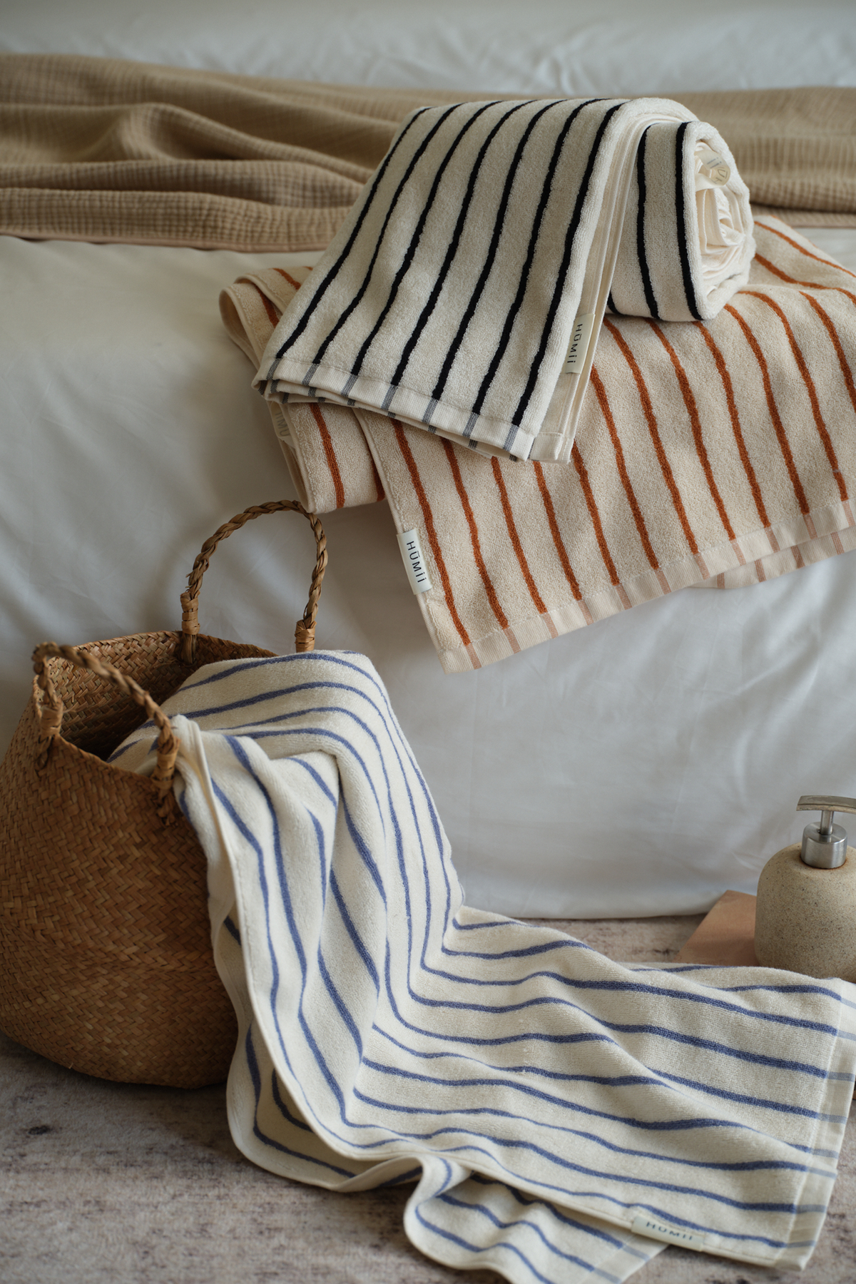 HŪmii Striped Bath Towel