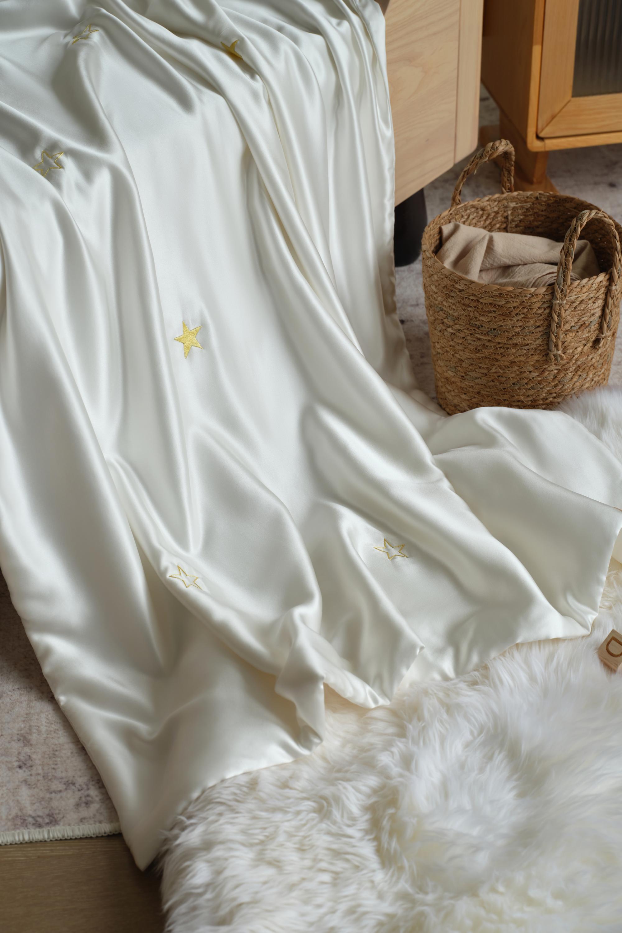 苏州手工刺绣丝绸婴儿毯