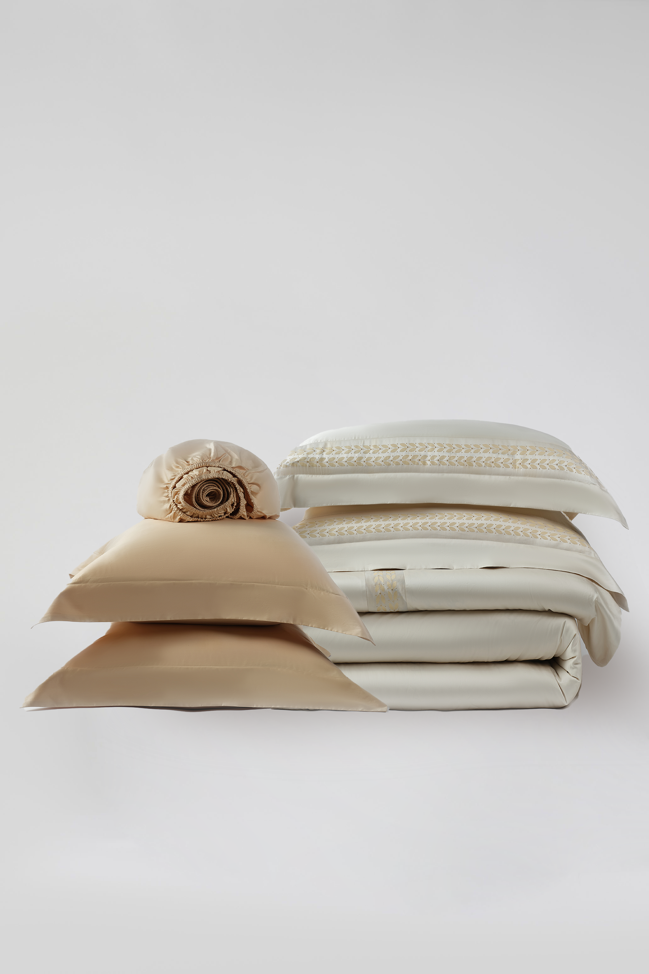 Noble Creamy Embroidered bedding Set - 200S
