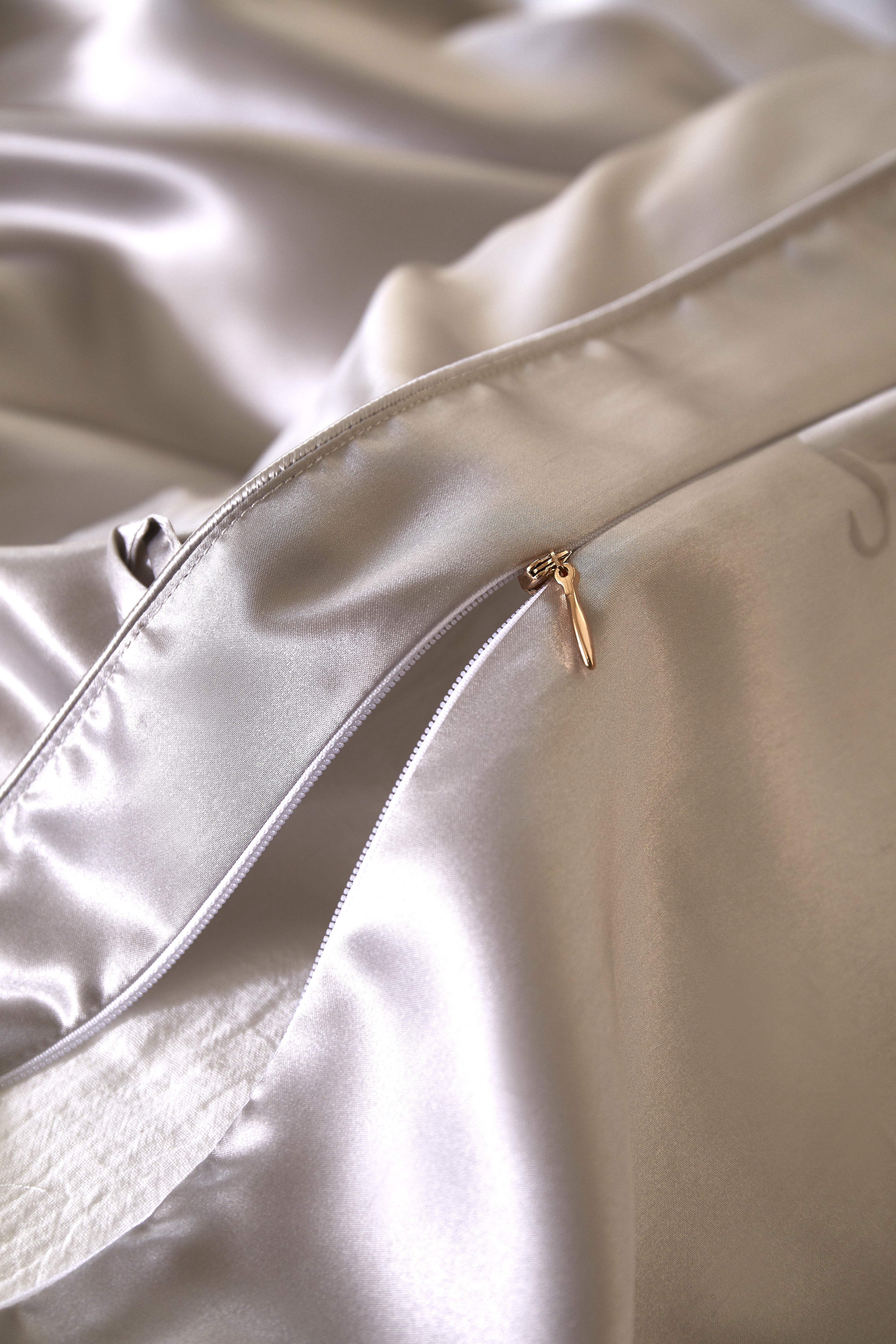 22mm Swan Mulberry Silk Cover