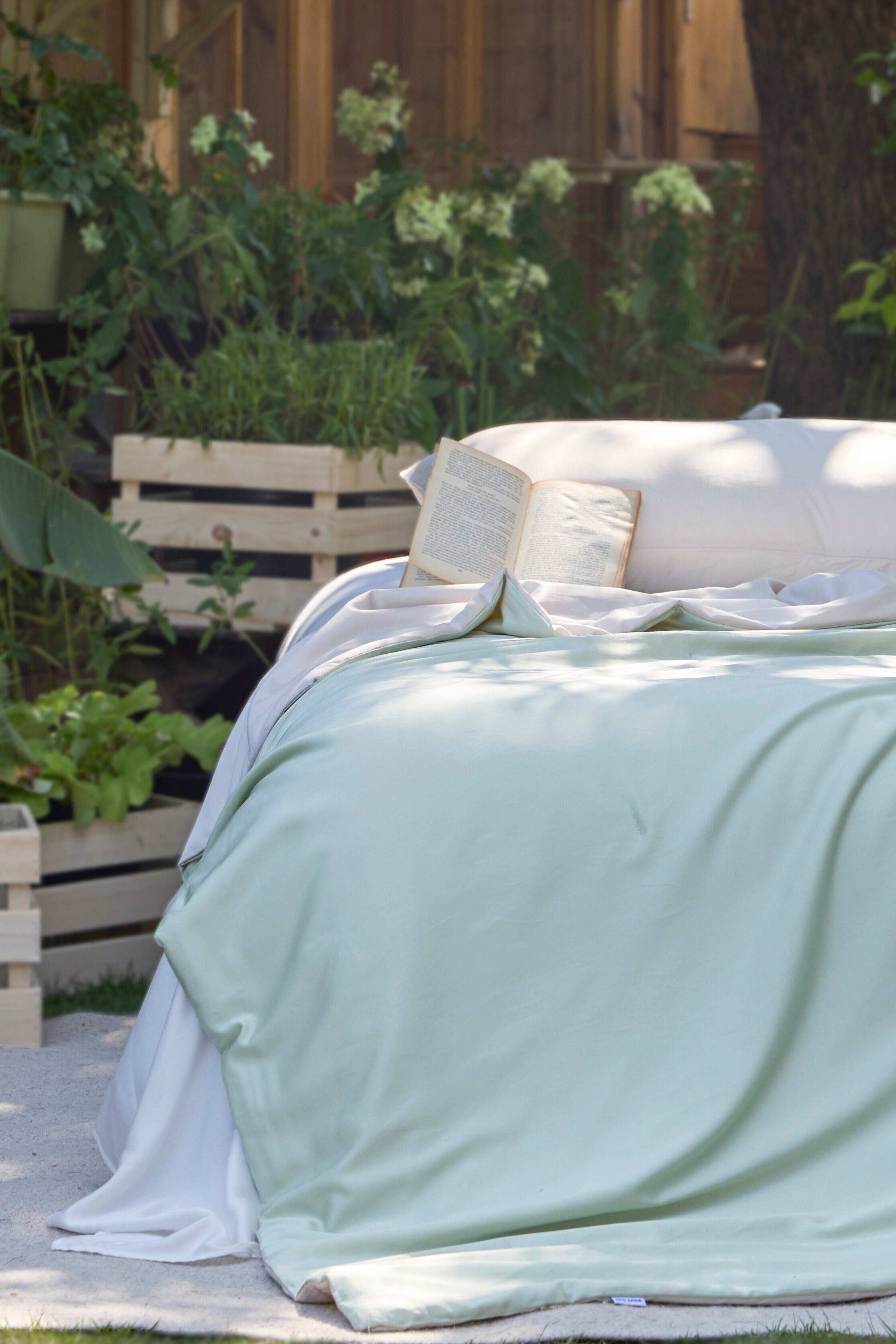 Washable Tencel Silk Cooling Blanket