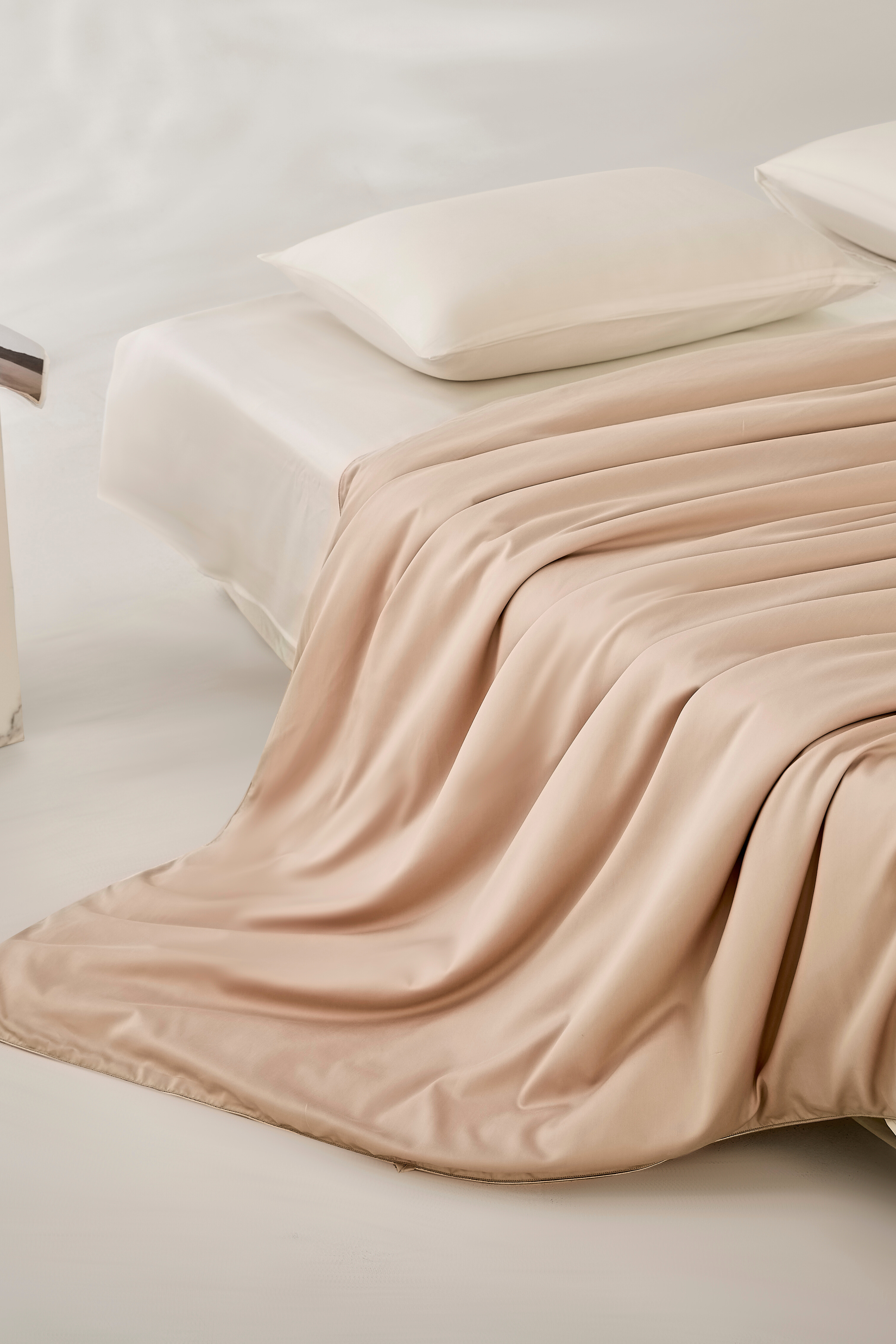 Mulberry Silk filling comforter + Tencel-cotton external shell