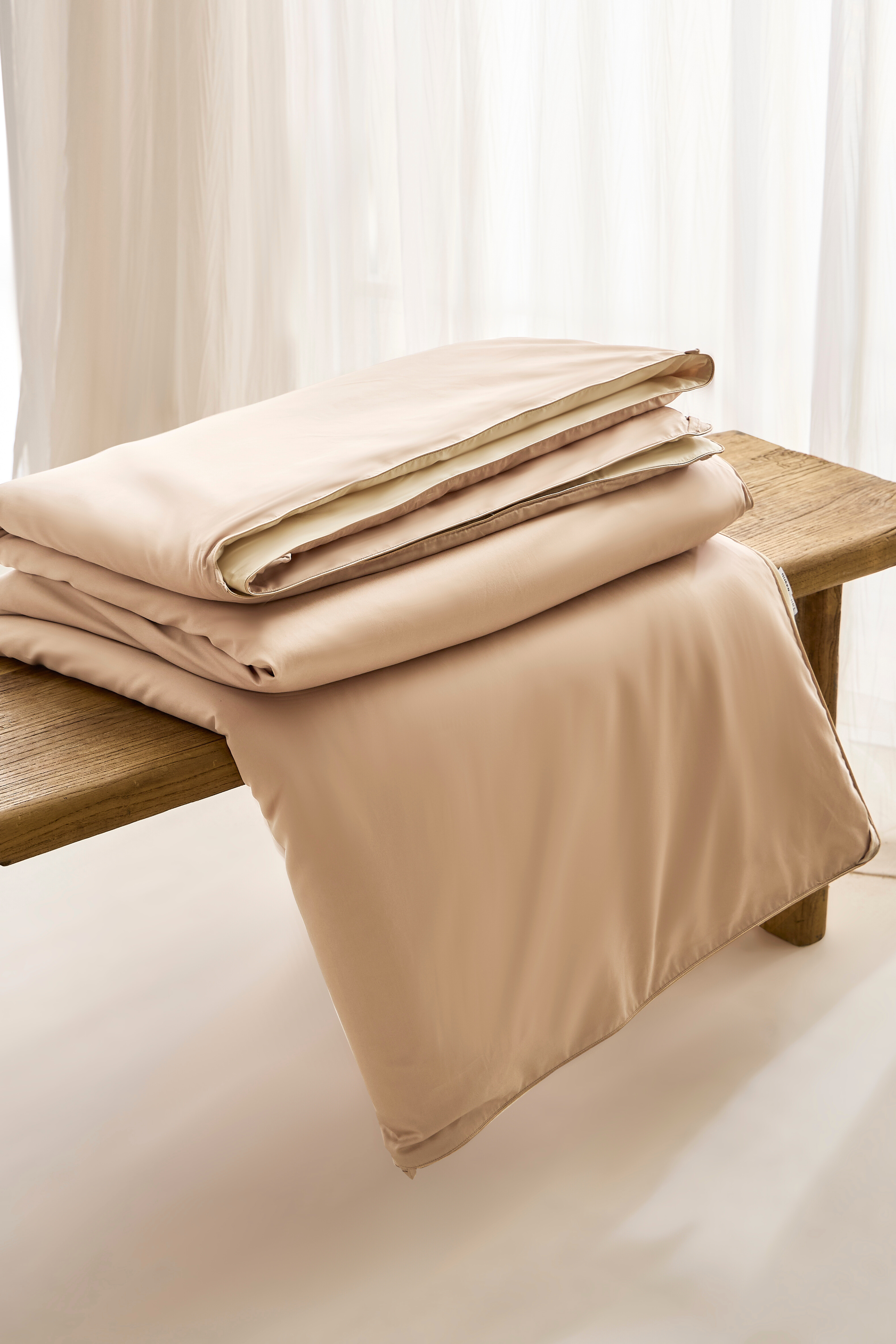 Mulberry Silk filling comforter + Tencel-cotton external shell