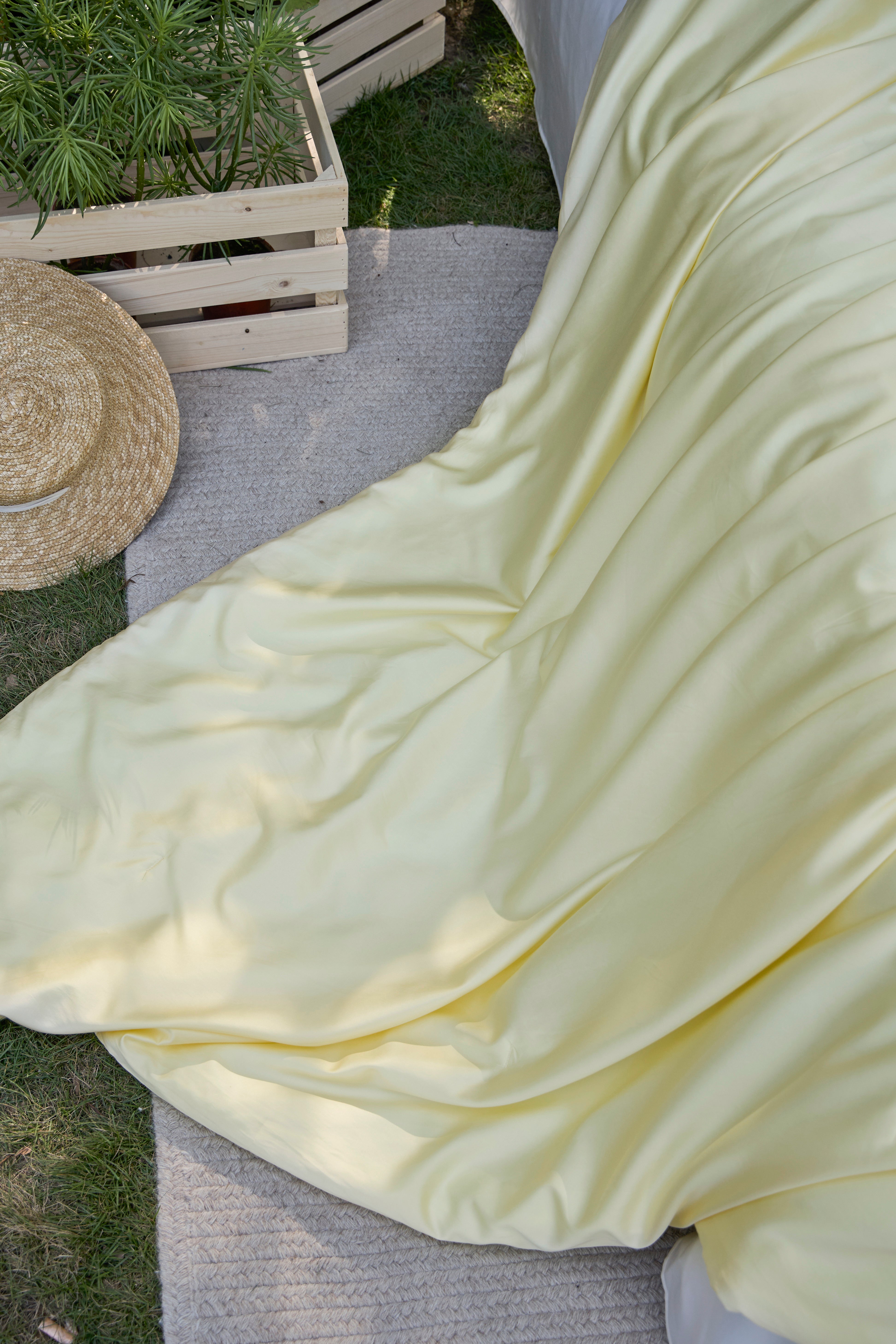 Washable Tencel Silk Cooling Blanket