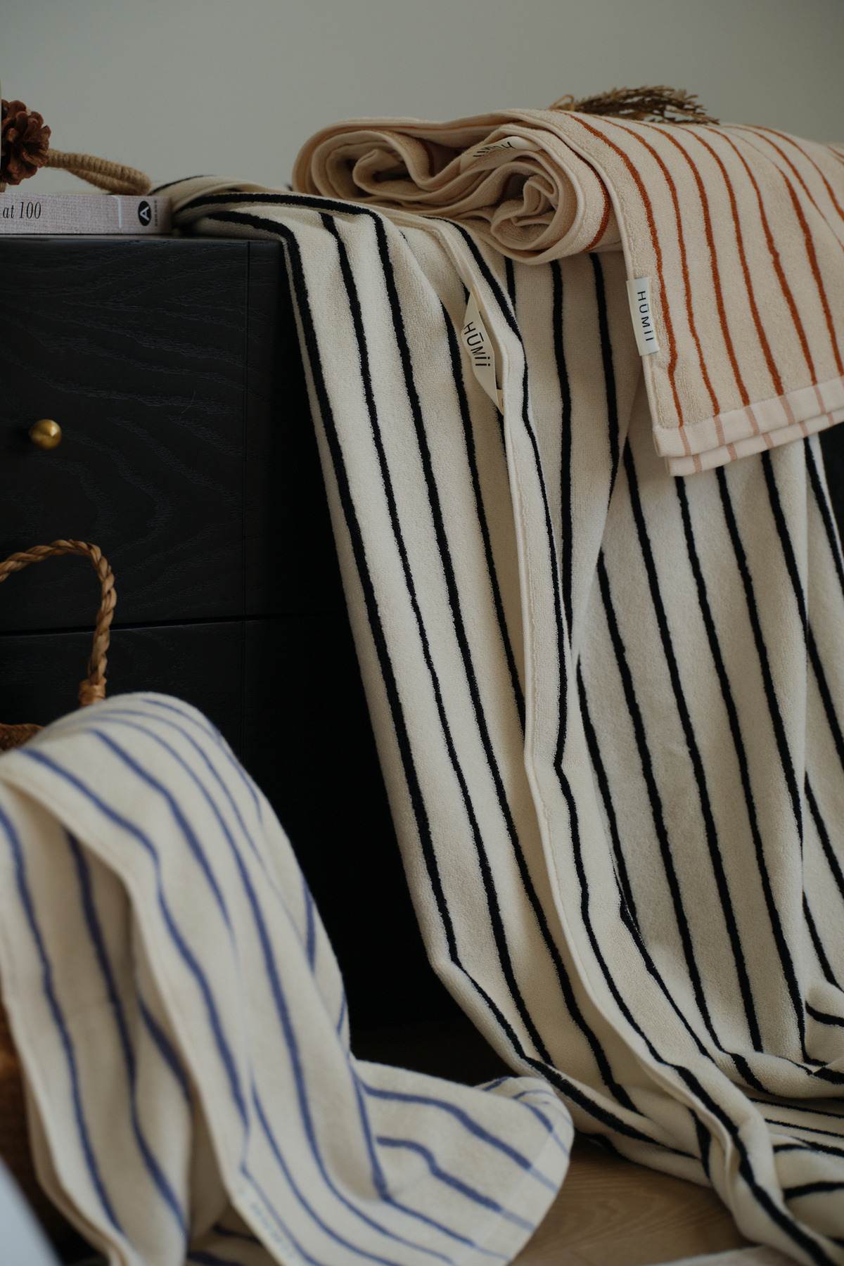 HŪmii Striped Bath Towel