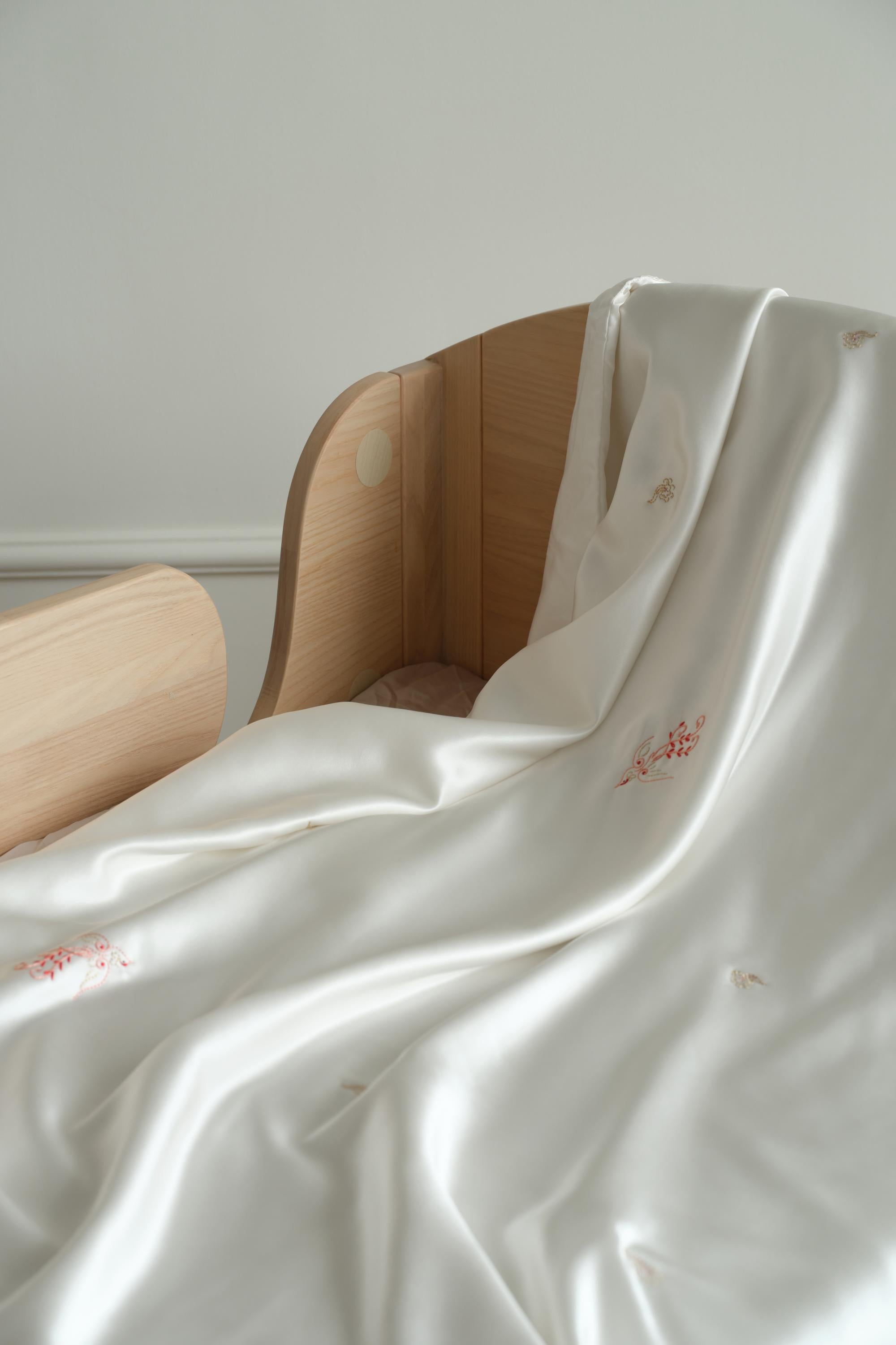 苏州手工刺绣丝绸婴儿毯