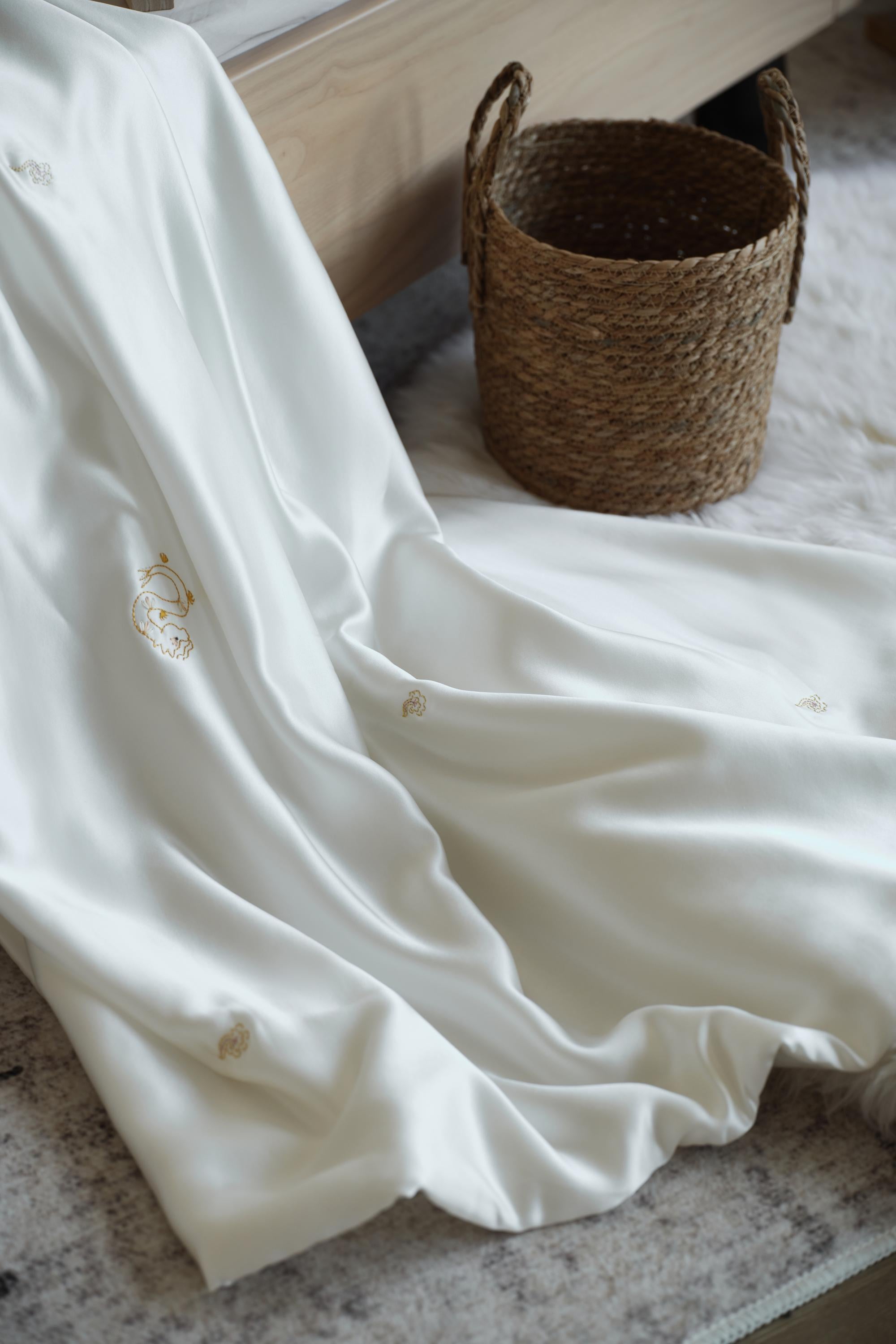 苏州手工刺绣丝绸婴儿毯